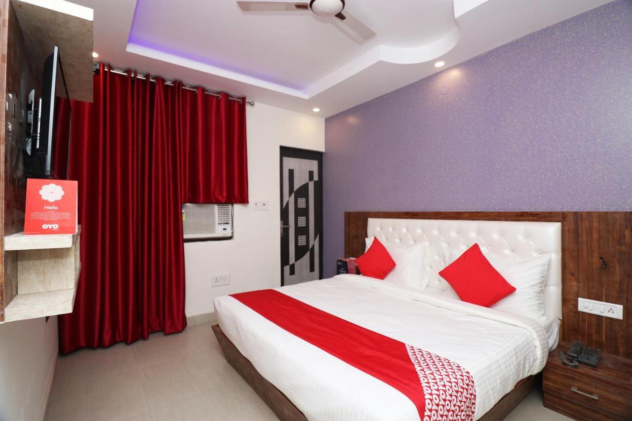 Oyo 25130 Hotel Royal Inn Нью-Дели Экстерьер фото